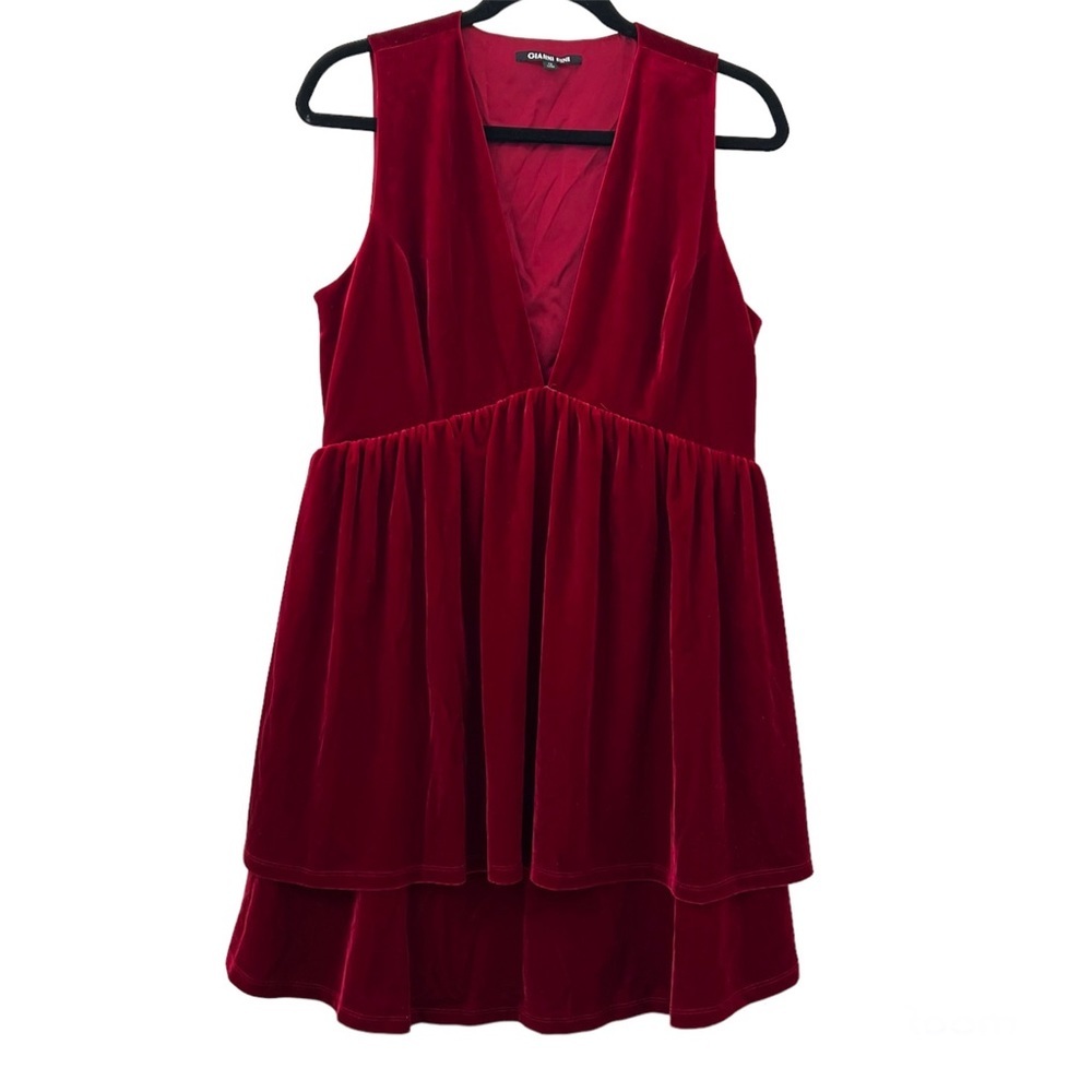 Gianni Bini Wine Red Velvet V‑Neck Tiered Mini Dress